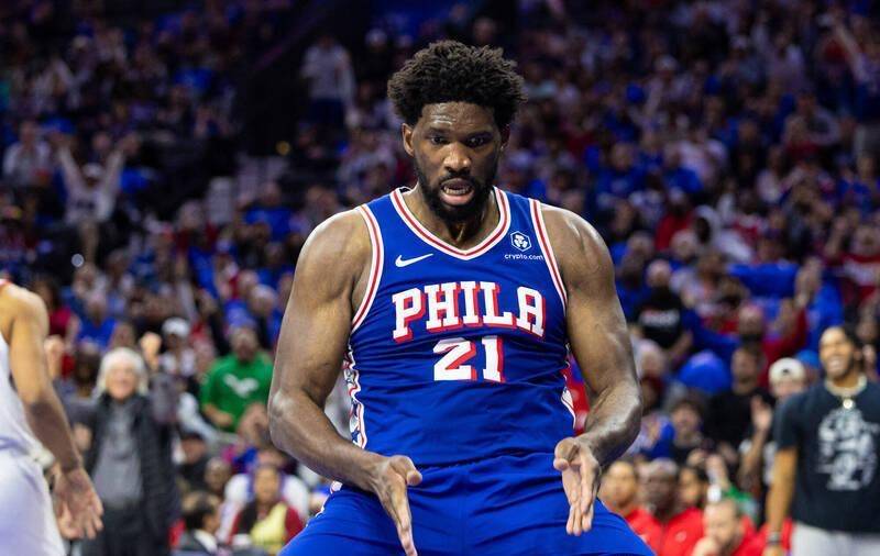 关于76人恩比德坚持“30+”表现,继续领跑联盟得分榜!的信息 关于76人恩比德坚持“30+”表现,继续领跑联盟得分榜!的信息