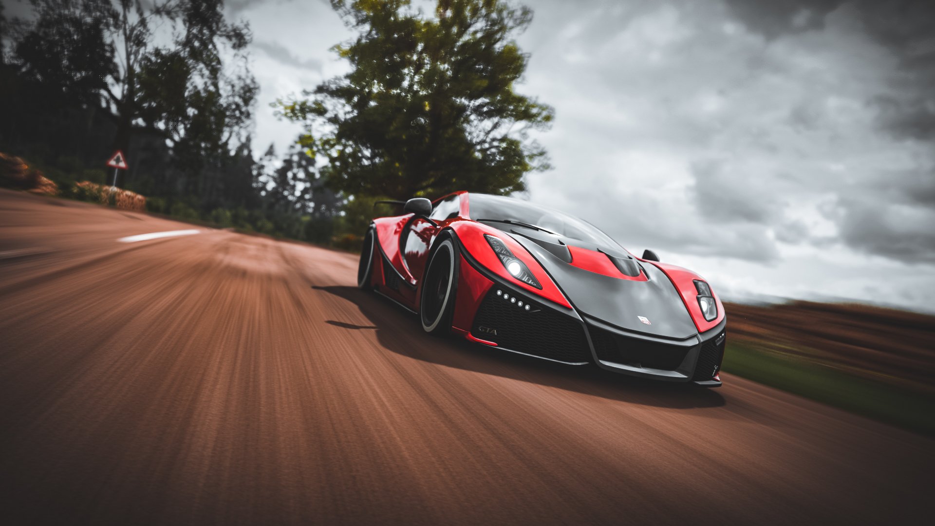 皇马快速反击战术突出,屡屡破门夺冠,皇马防守反击