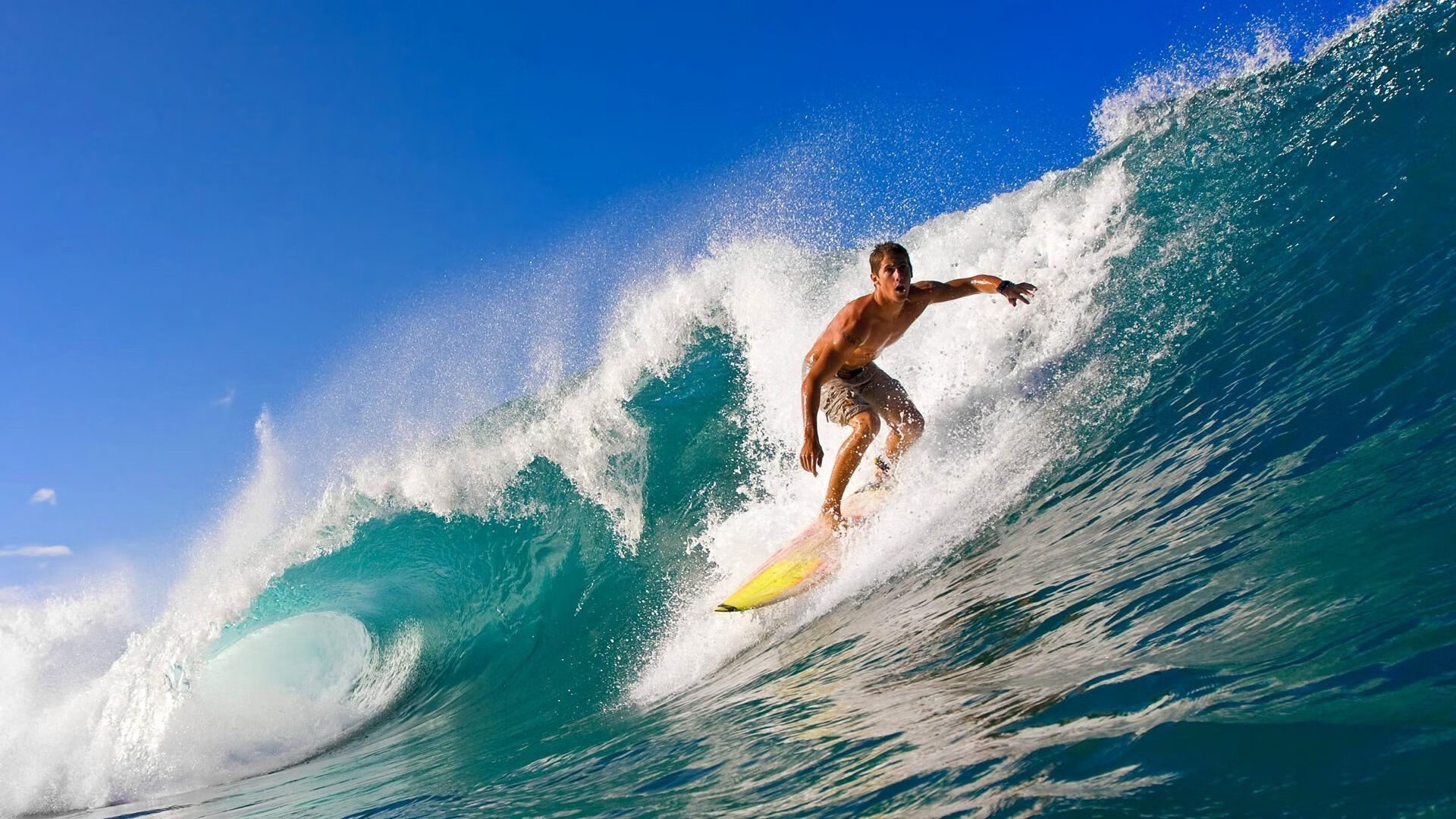 “德甲领跑球队状态火热，豪取多连胜”，德甲队员