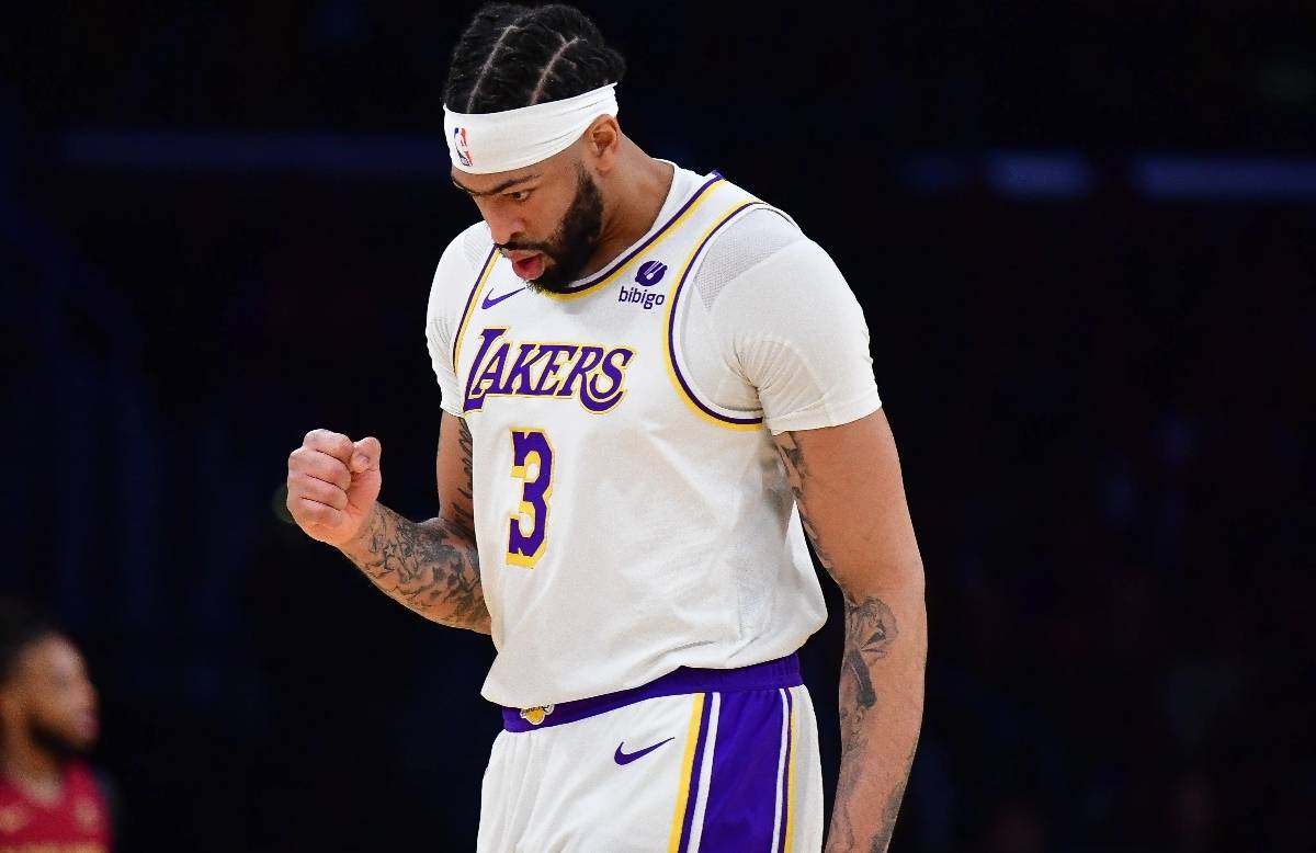 安东尼·戴维斯:湖人内线的守护者的简单介绍 安东尼·戴维斯:湖人内线的守护者的简单介绍